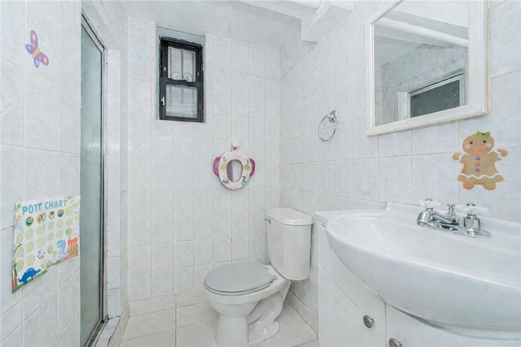 1034 66th Boro-Park 11219 New York photo