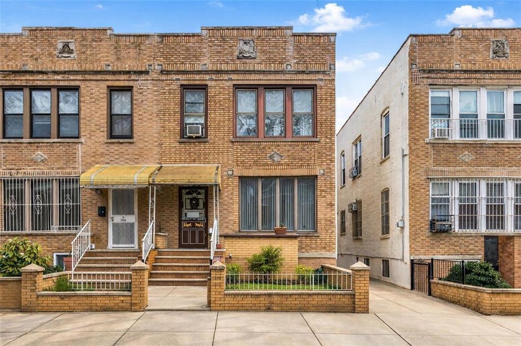 https://benbayrealty.s3.amazonaws.com/brooklynmls/499460/KI4LPMnAjpeg