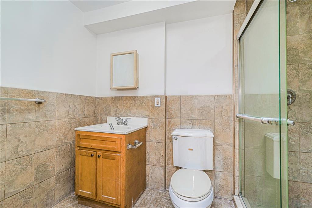 8405 19th Bensonhurst 11214 New York photo