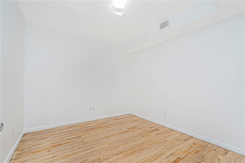 8405 19th Bensonhurst 11214 New York photo