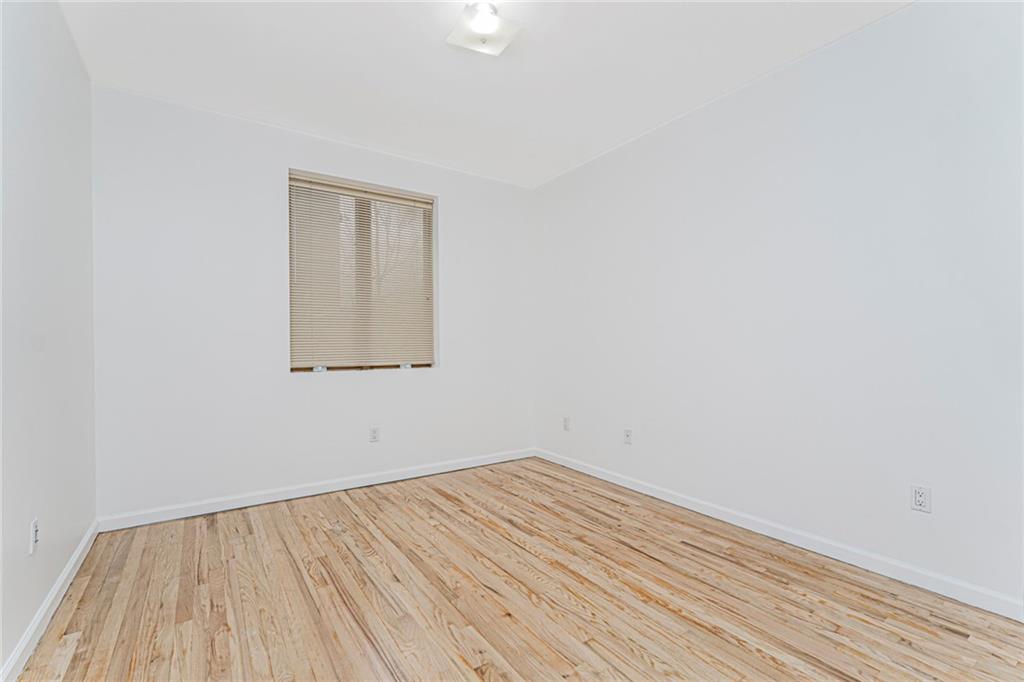 8405 19th Bensonhurst 11214 New York photo