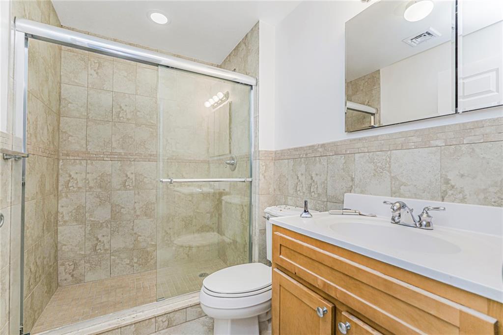 8405 19th Bensonhurst 11214 New York photo