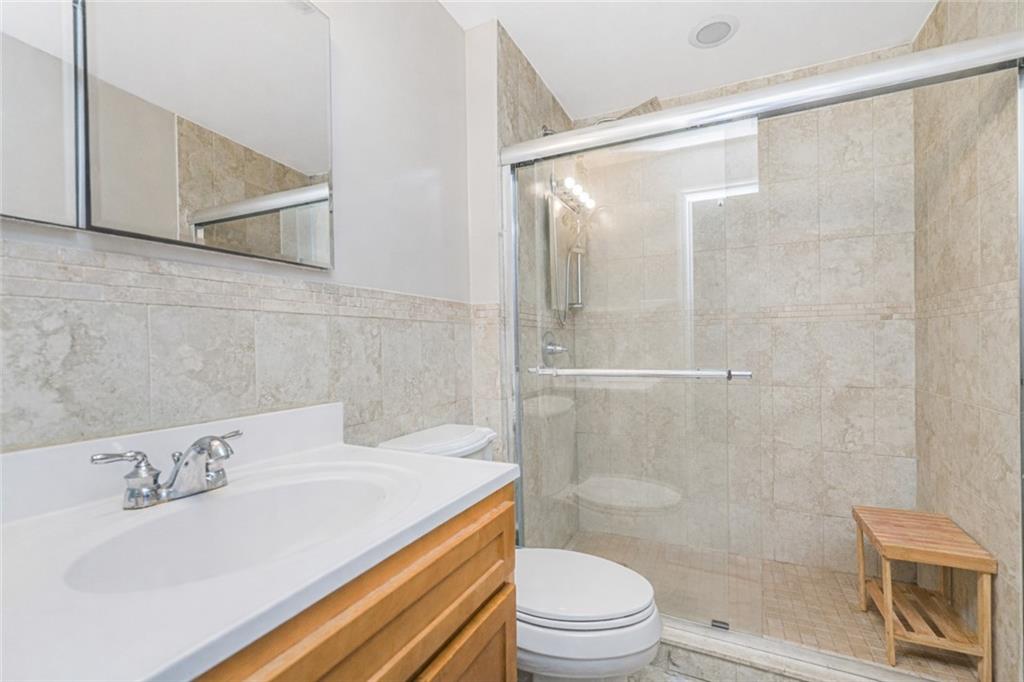 8409 19th Bensonhurst 11214 New York photo