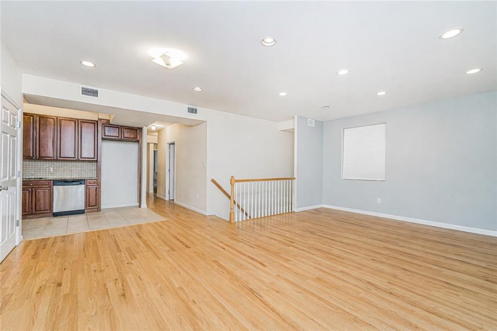 8409 19th Bensonhurst 11214 New York photo
