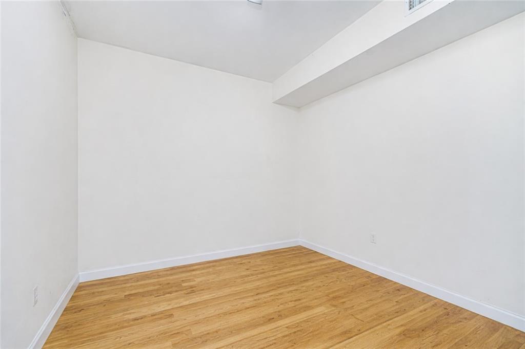 8409 19th Bensonhurst 11214 New York photo