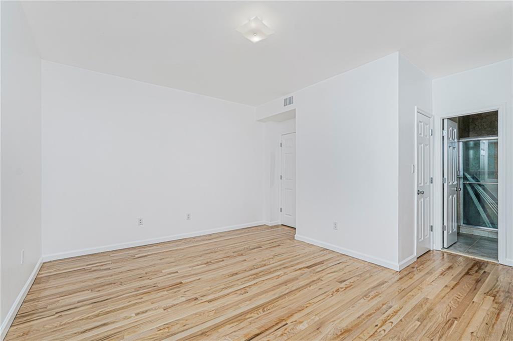 8409 19th Bensonhurst 11214 New York photo