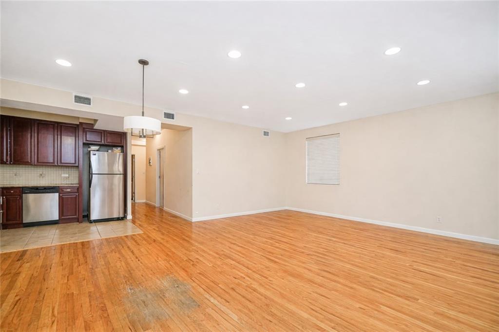 8409 19th Bensonhurst 11214 New York photo