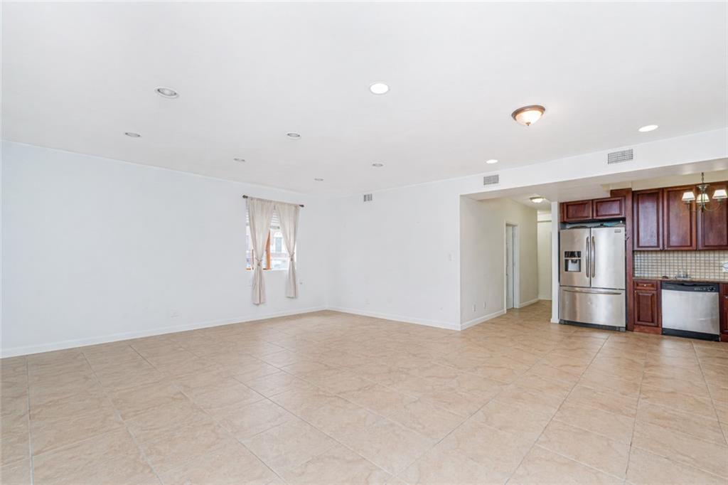 8403 19th Bensonhurst 11214 New York photo
