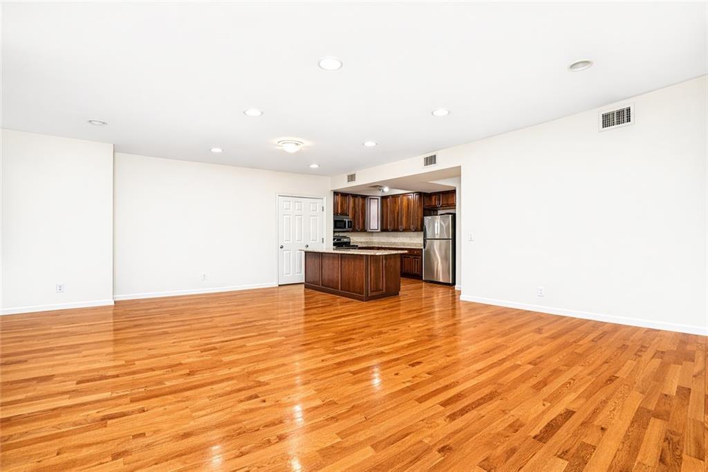 8405 19th Bensonhurst 11214 New York photo