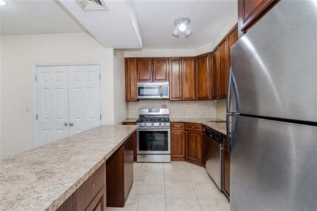 8405 19th Bensonhurst 11214 New York photo