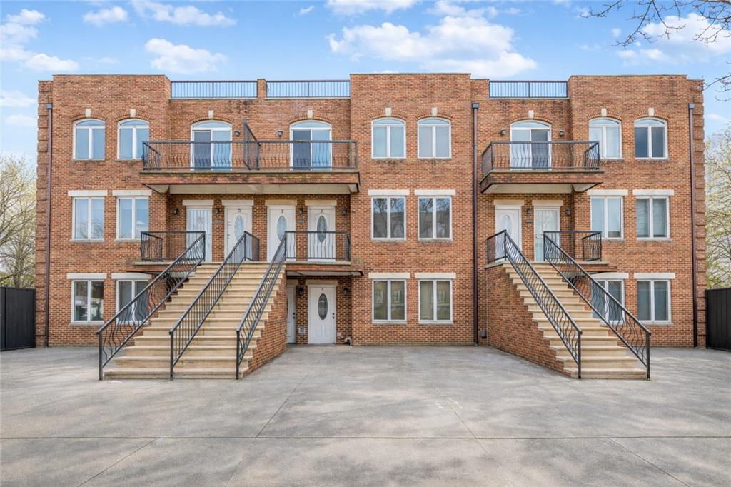 https://benbayrealty.s3.amazonaws.com/brooklynmls/499597/PhotoMar082026115634AMjpg