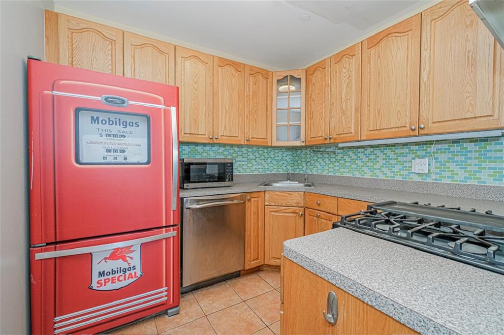 98 Gelston Bay Ridge 11209 New York photo