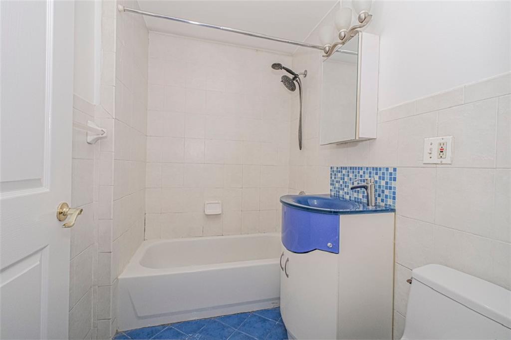 98 Gelston Bay Ridge 11209 New York photo