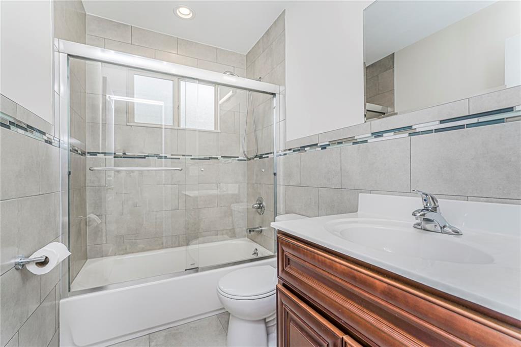 15 Androvette Huguenot 10312 New York photo