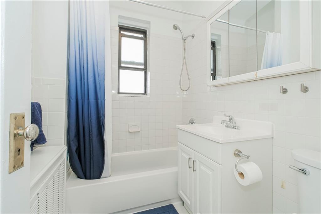 185 Marine Bay Ridge 11209 New York photo