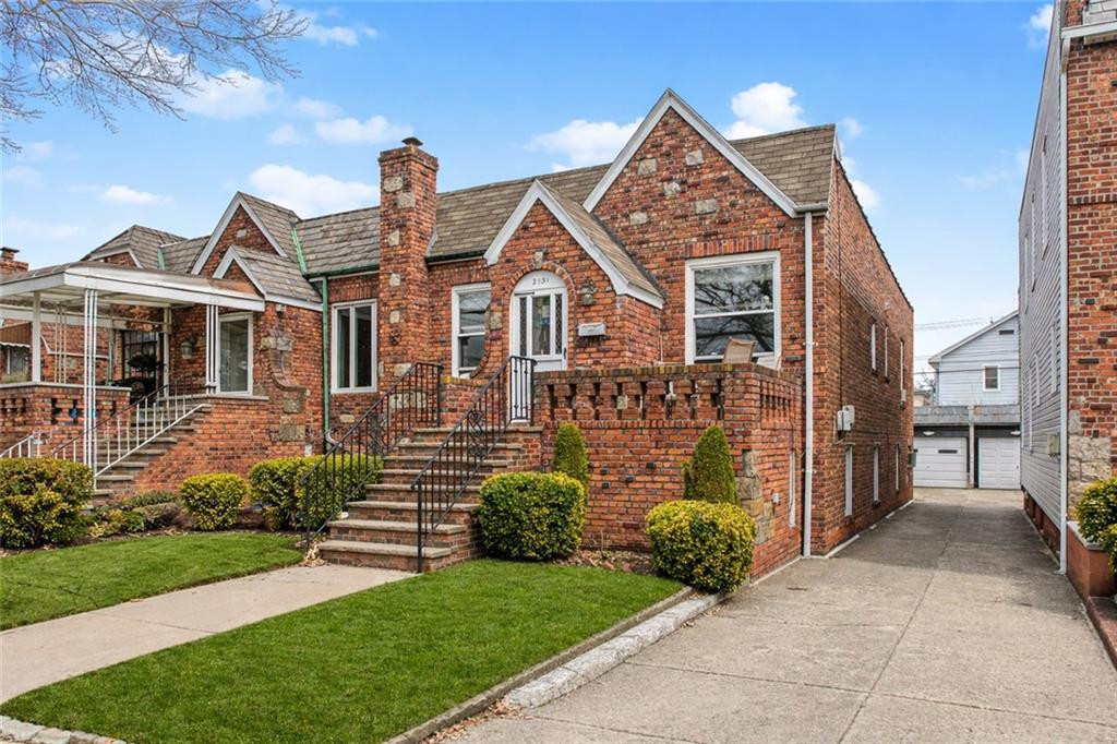 https://benbayrealty.s3.amazonaws.com/brooklynmls/499721/PhotoMar122026114412PMjpg