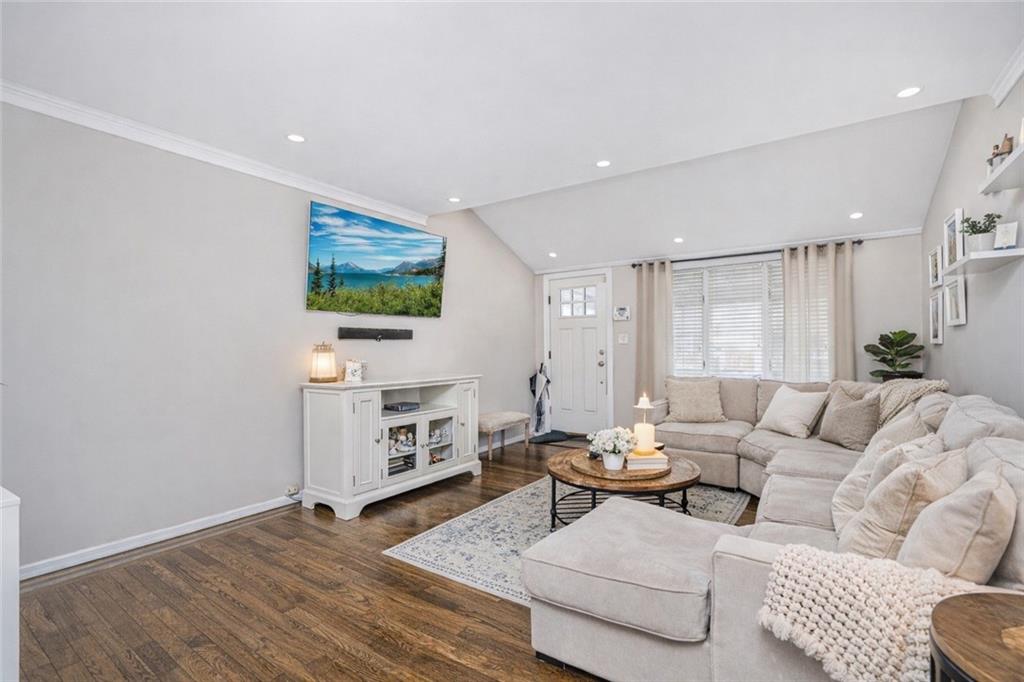 1857 East 37th Marine Park 11234 New York photo