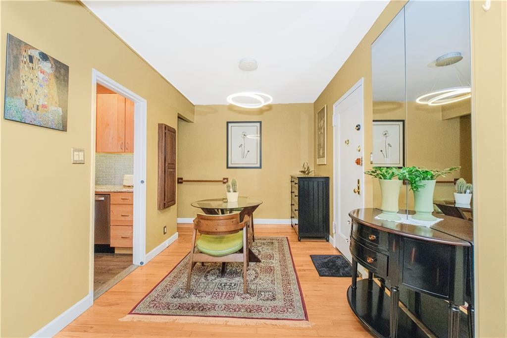 6801 Shore Bay Ridge 11220 New York photo