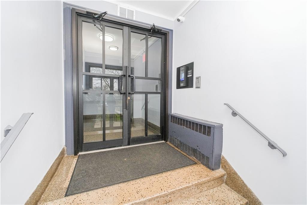 6801 Shore Bay Ridge 11220 New York photo