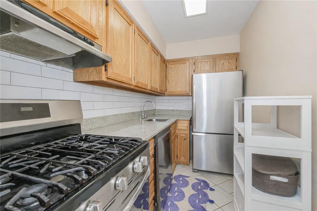9729 4th Bay Ridge 11209 New York photo