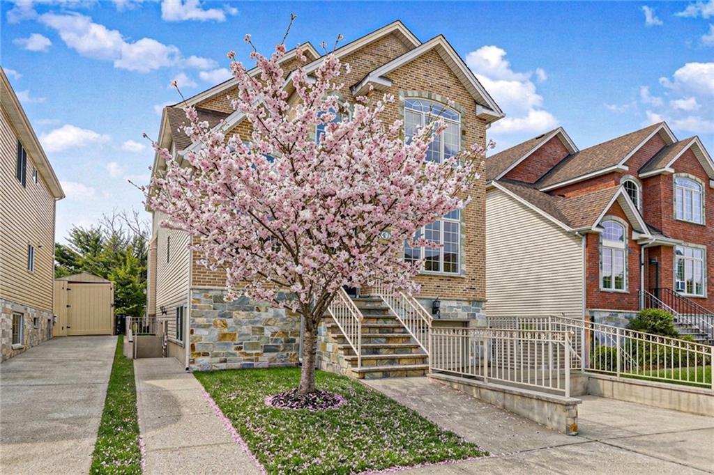 42 Serena Annadale 10312 New York photo