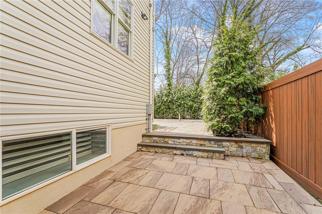 42 Serena Annadale 10312 New York photo