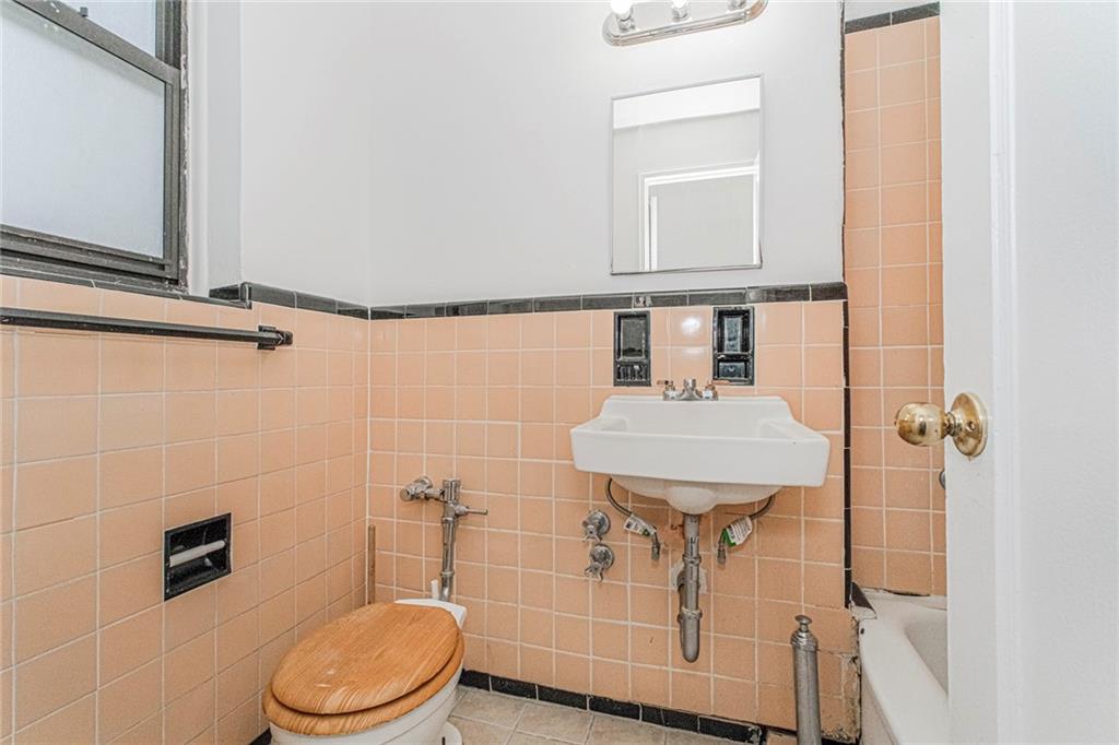 20 89th Bay Ridge 11209 New York photo