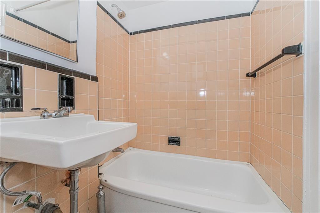20 89th Bay Ridge 11209 New York photo