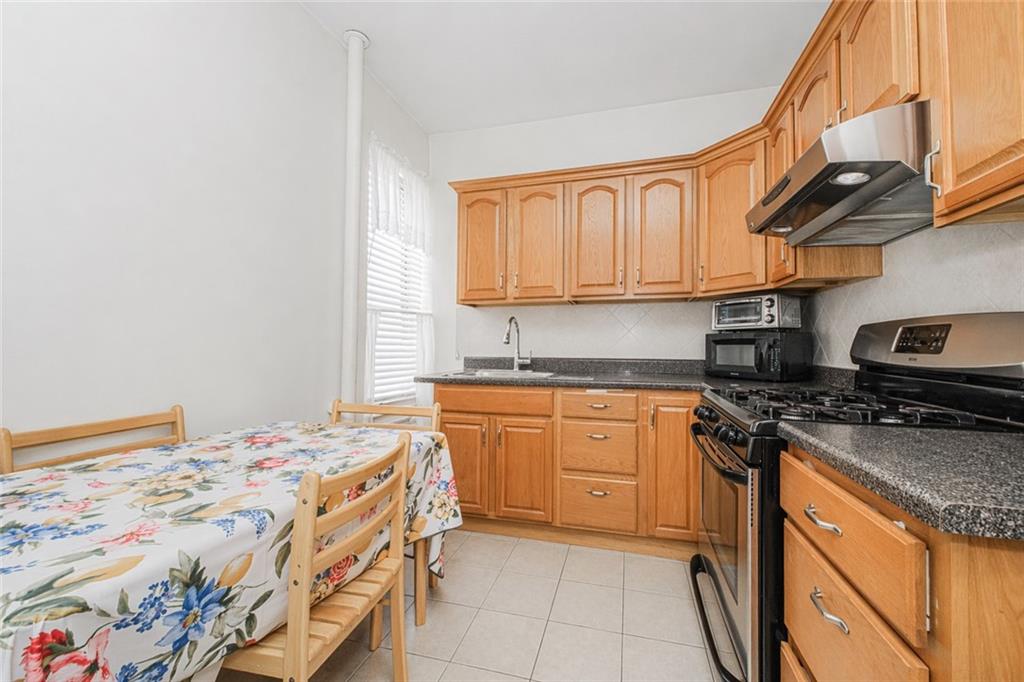 7922 6th Bay Ridge 11209 New York photo