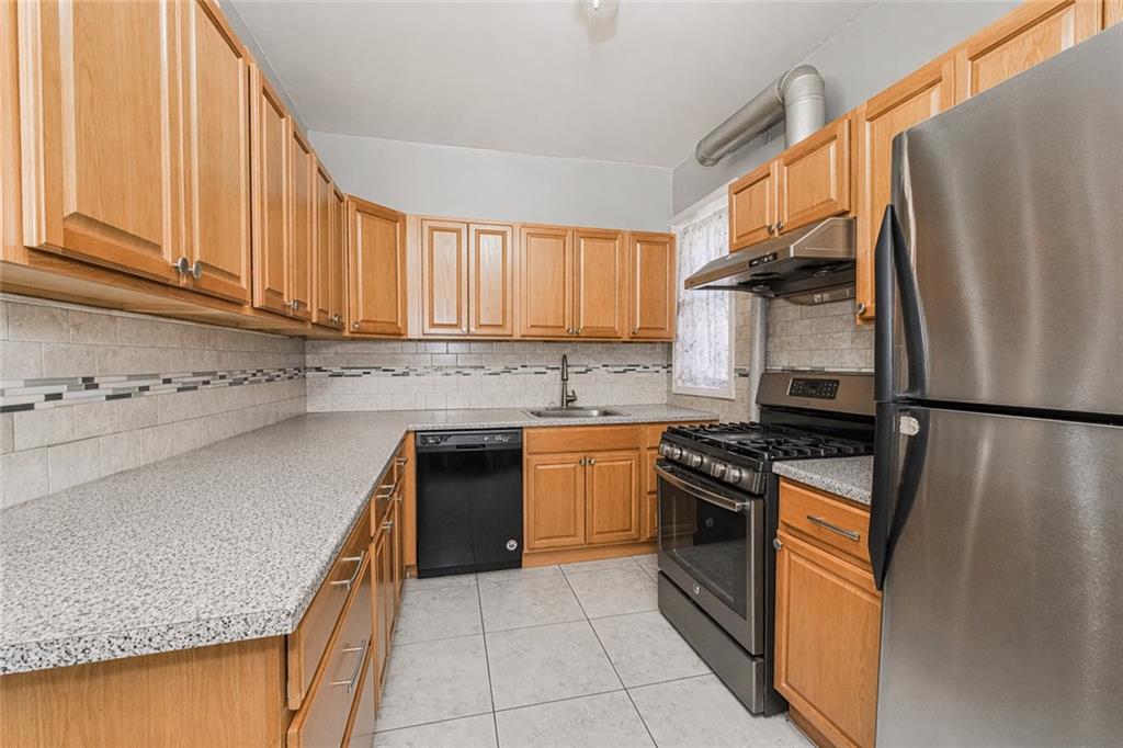 7922 6th Bay Ridge 11209 New York photo