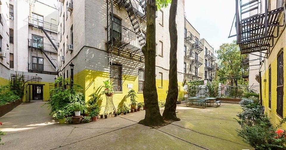 291 Martense Flatbush 11226 New York photo