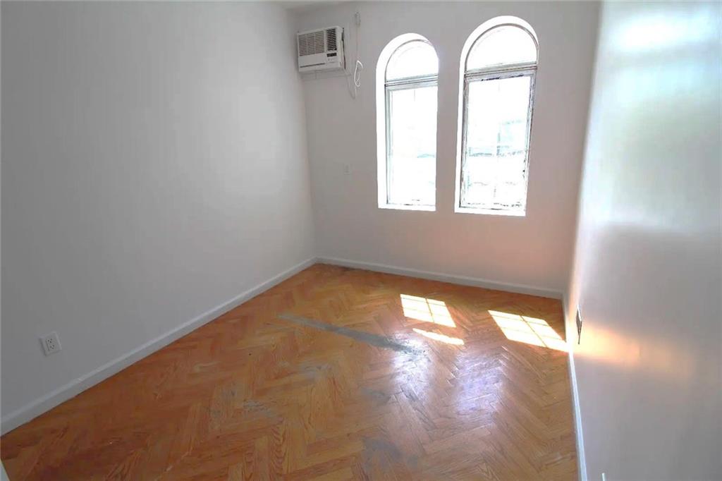 123 Avenue J Boro-Park 11230 New York photo