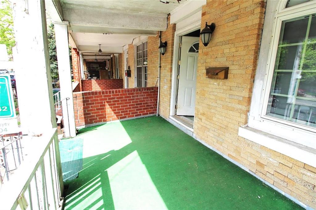 123 Avenue J Boro-Park 11230 New York photo