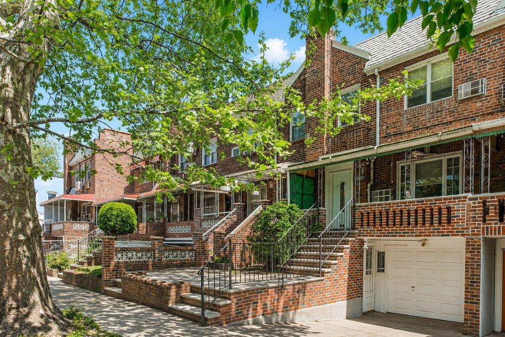 6623 Ovington Bensonhurst 11204 New York photo