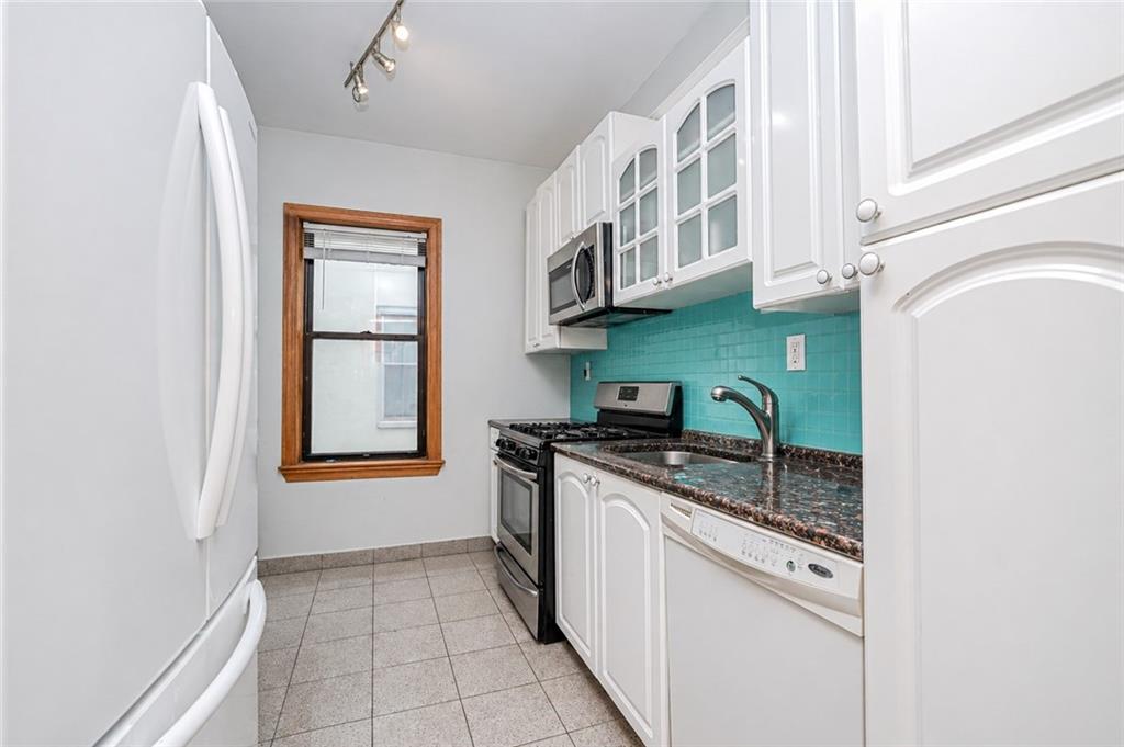 7609 4th Bay Ridge 11209 New York photo