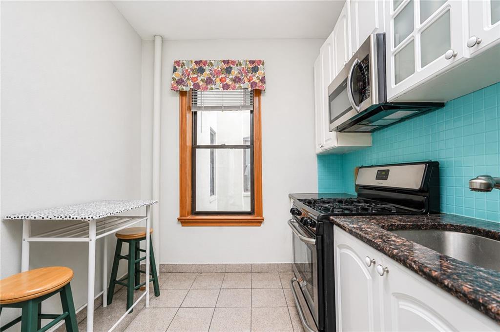 7609 4th Bay Ridge 11209 New York photo