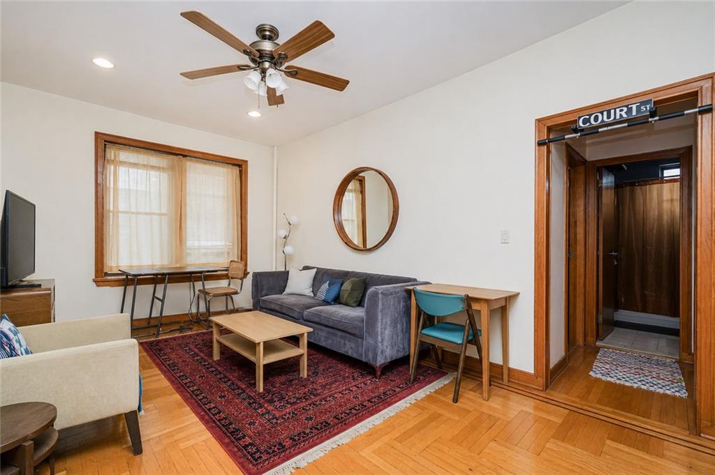 7609 4th Bay Ridge 11209 New York photo