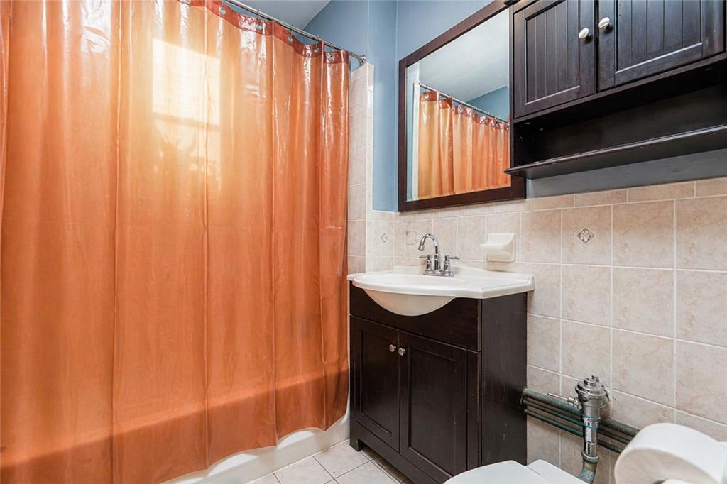 7609 4th Bay Ridge 11209 New York photo