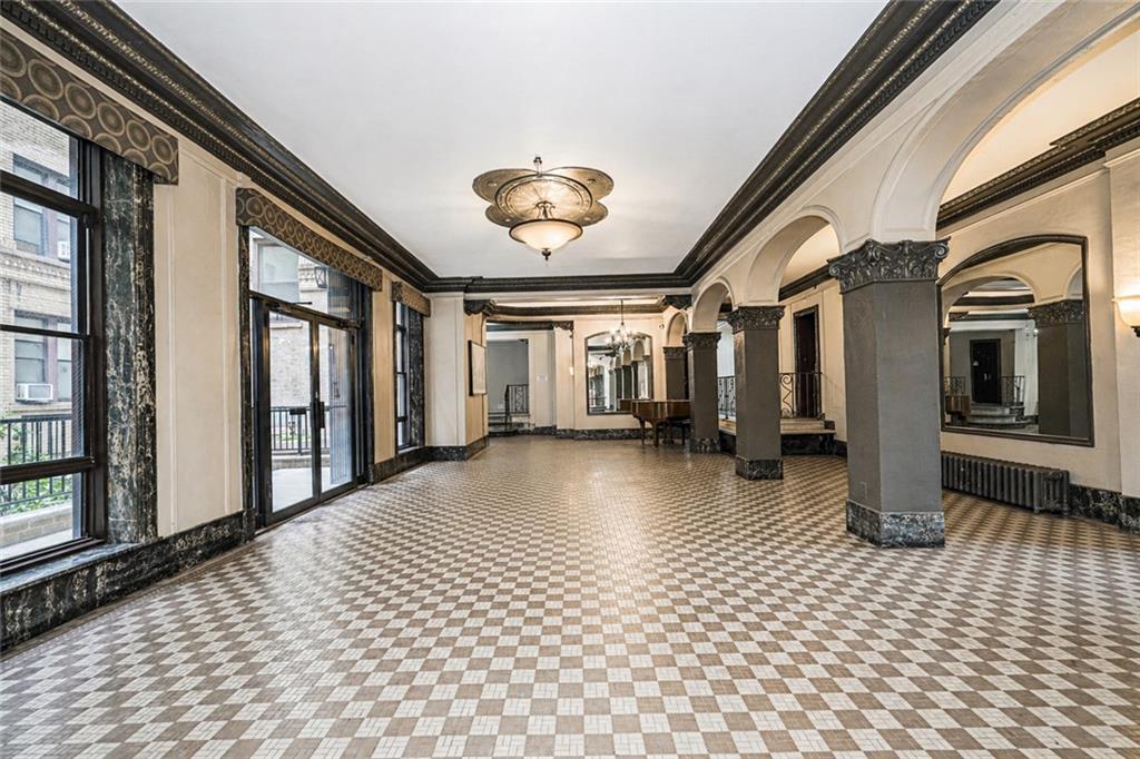 7609 4th Bay Ridge 11209 New York photo