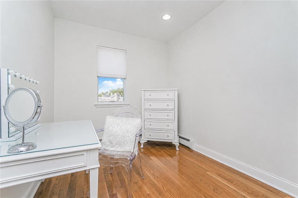 1023 72nd Dyker Heights 11228 New York photo