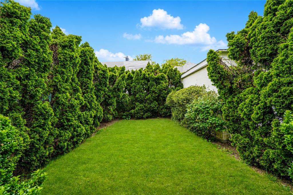 1352 Bay Ridge Dyker Heights 11228 New York photo