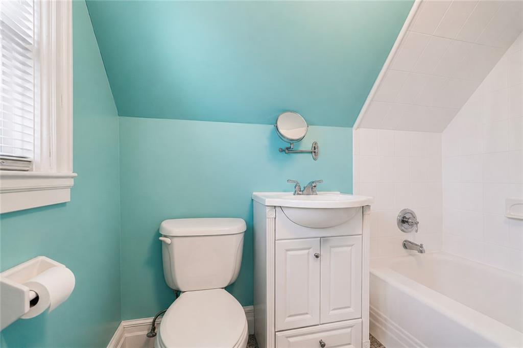 1352 Bay Ridge Dyker Heights 11228 New York photo