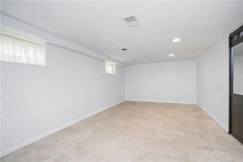 44 Duncan Dongan Hills-Colony 10304 New York photo