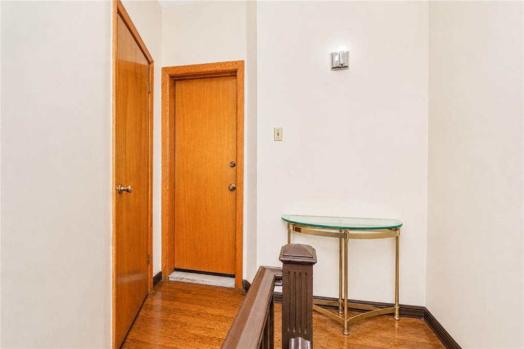 7114 Fort Hamilton Bay Ridge 11228 New York photo