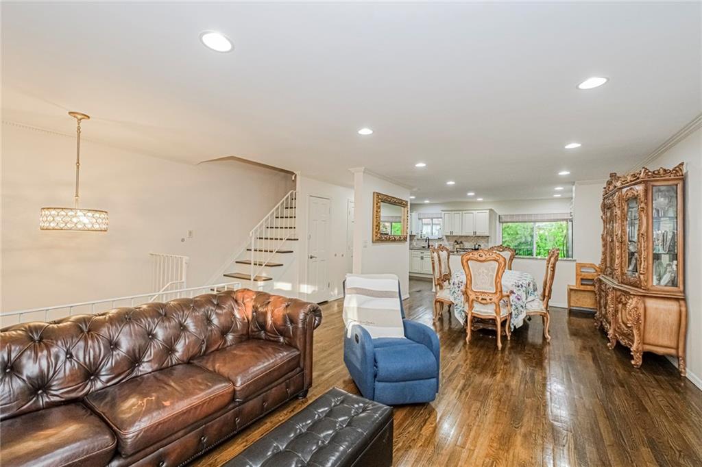 46 Claradon Grasmere 10305 New York photo