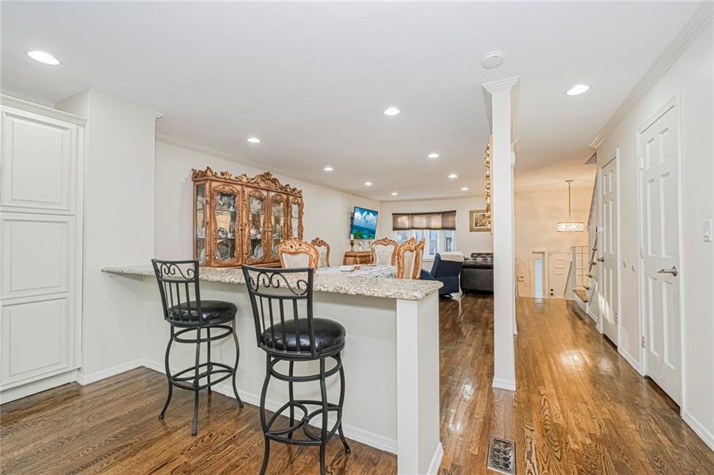 46 Claradon Grasmere 10305 New York photo