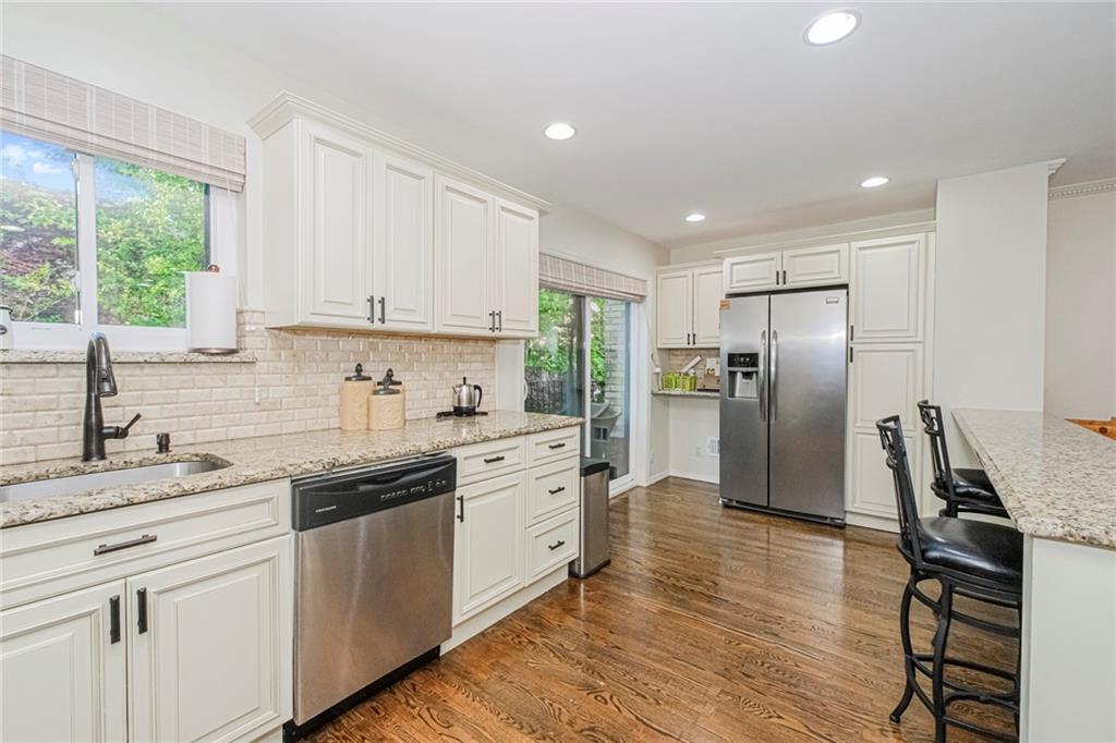 46 Claradon Grasmere 10305 New York photo