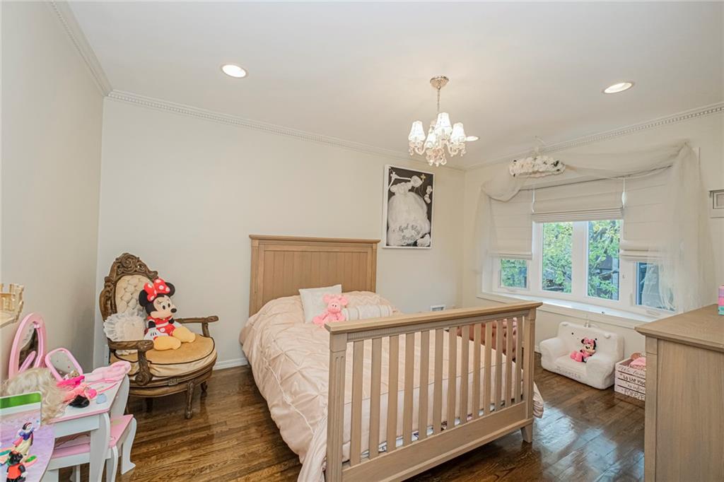 46 Claradon Grasmere 10305 New York photo