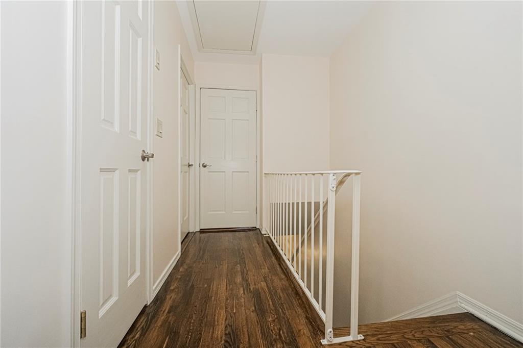 46 Claradon Grasmere 10305 New York photo