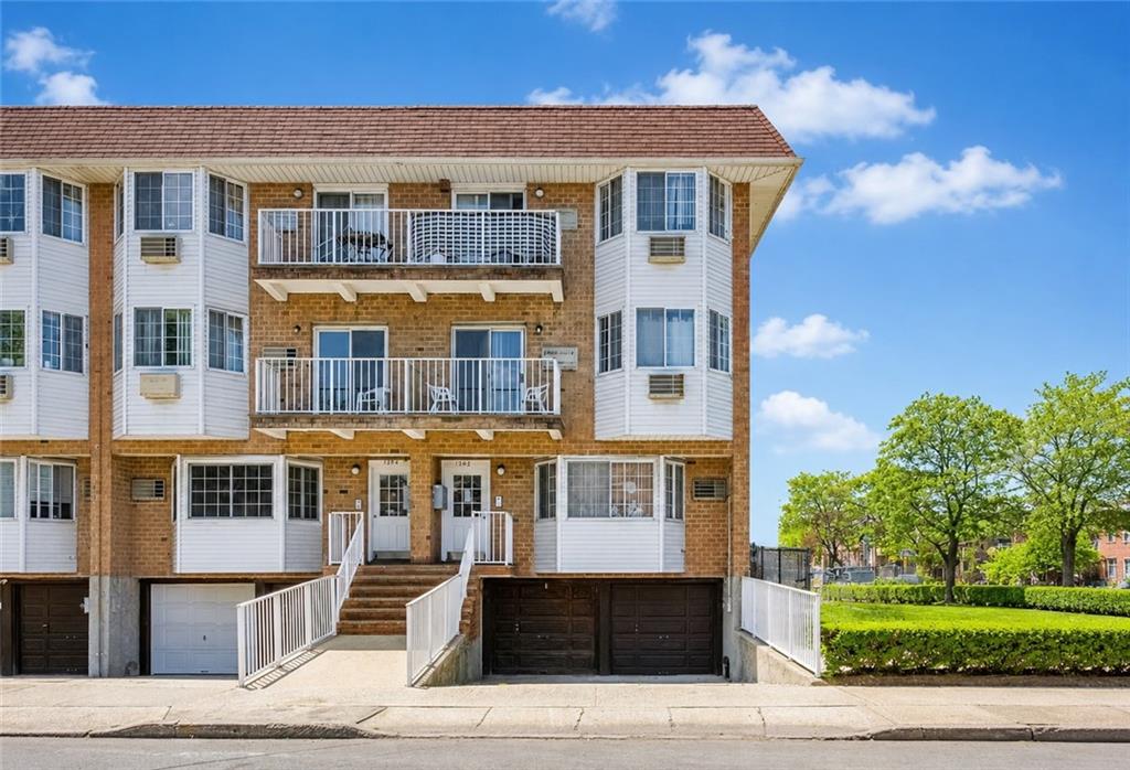 1202 East 82nd Canarsie 11236 New York photo